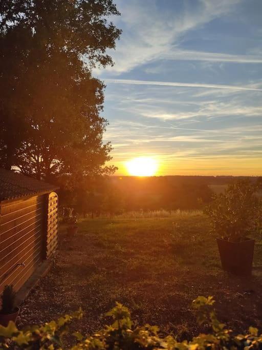 Gite L' Arbre De Vie Les Essards  Exteriör bild